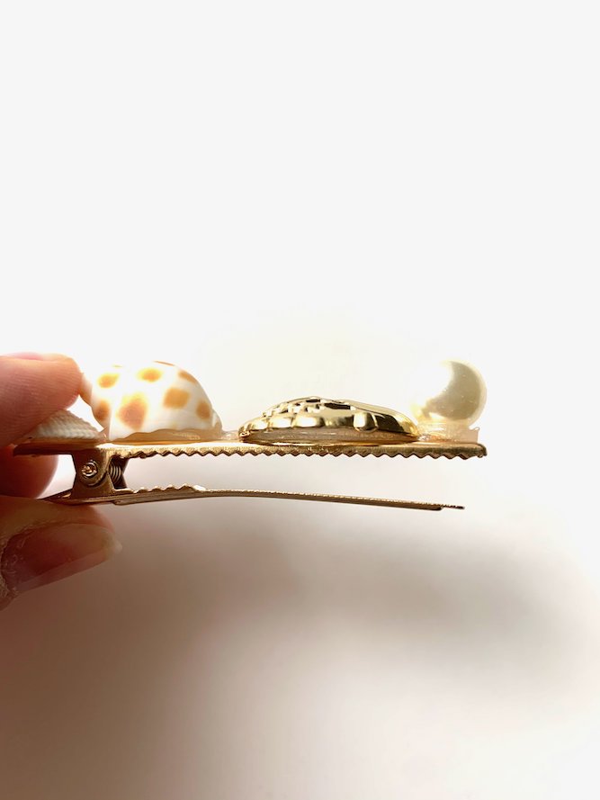 Shell and pearl hair clips