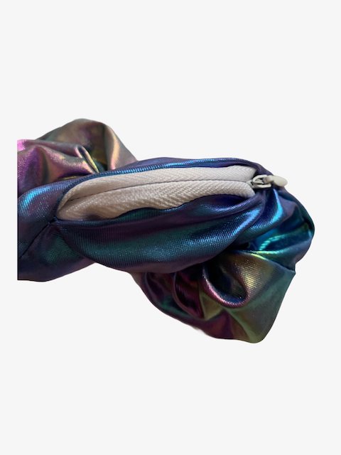 LUNE multicolored faux leather pocket scrunchie with one pocket salad-dressing