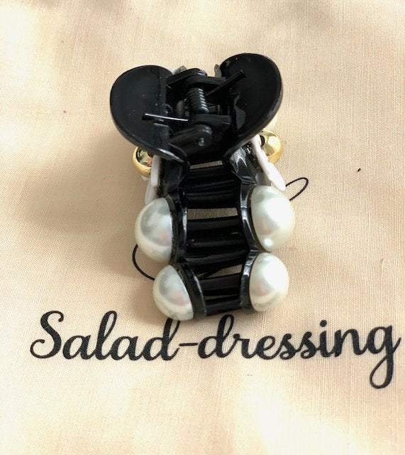 Large black hair clip adorned with white pearls JULIE salad-dressing